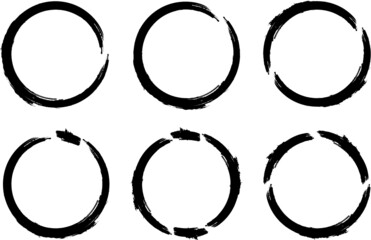 Set of Grunge Black and White Circle Frames . Vector