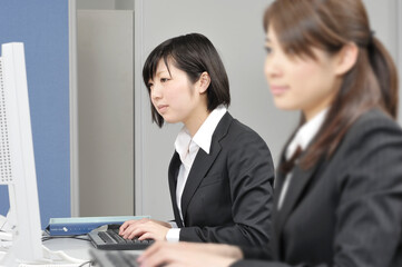 働くオフィスレディ