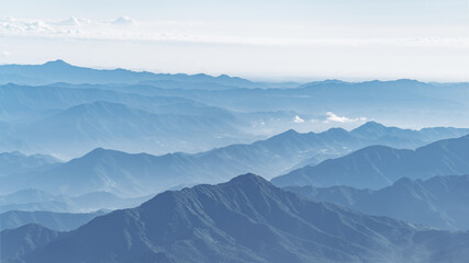 Obraz na płótnie Canvas Mountain Layers in japan