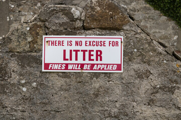 Irish no litter sign