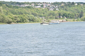 Schiffahrt auf dem Rhein