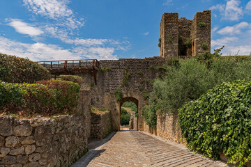 Fototapeta premium Die Burg von Monteriggioni in der Toskana, Italien 