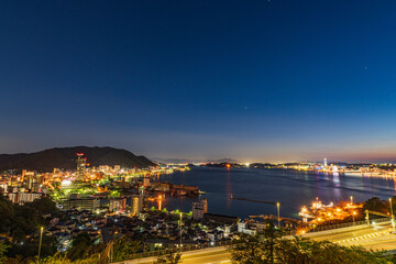 和布刈公園第二展望台から見る関門海峡の夜景【福岡県北九州市】