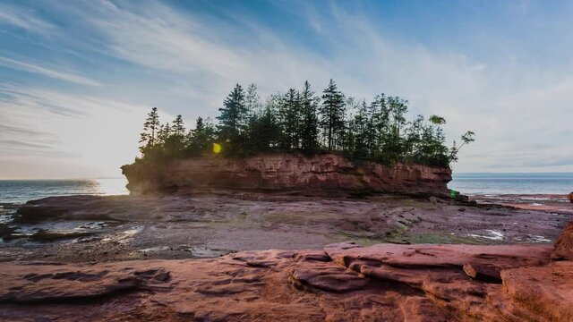 Flowerpot kind of rock formation due to high tides at Burntcoat Head Park, Bay of Fundy, Nova Scotia, Canada. 