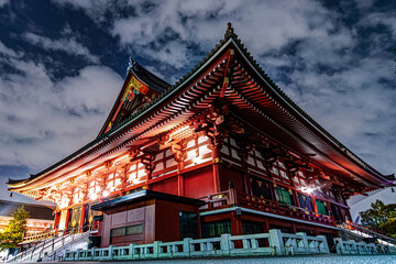 Fototapeta na wymiar Sensō-ji