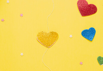 Diy card with a rotating heart for the holiday step by step. Step three from above on the thread,...
