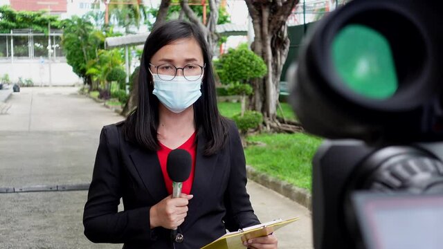 Avoid Reporters Reporter Mask Images – Browse 1,351 Stock Photos, Vectors, and Video ...