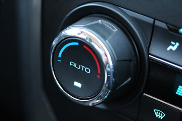 Vehicle climate control knob