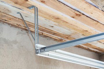 Obraz premium New modern house with garage door system