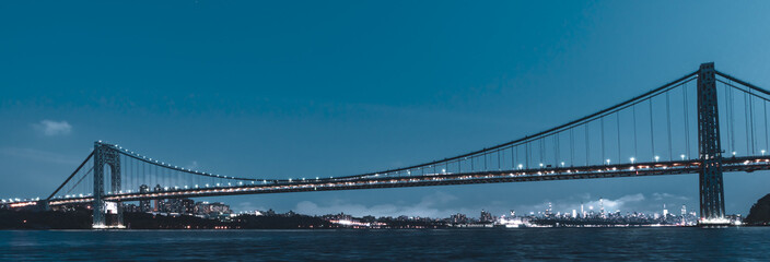 Obraz premium George Washington Bridge Beautiful view of bridge at night