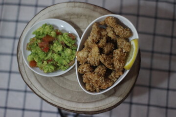 Snack de Pollo con avena y guacamole