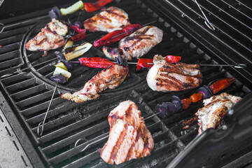 Grilled chicken breast with vegetables