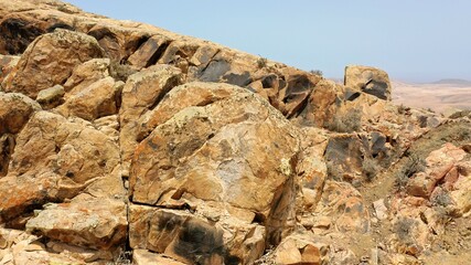 desert that joins the sea for its mountains and ravines