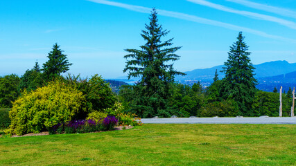 Fototapeta na wymiar view from Burnaby mountain park in BC, to ocean and mountains in distance 