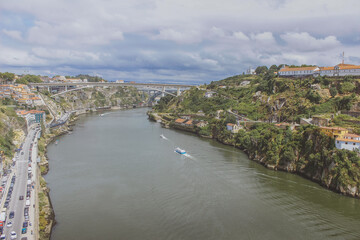 Fototapeta na wymiar view of the city of the river Porto, Portugal