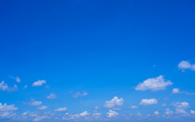 Fototapeta na wymiar Beautiful and clean blue sky