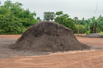 Fototapeta na wymiar big soil pile for agriculture and construction