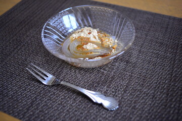 黒蜜ときなこをかけたところてん