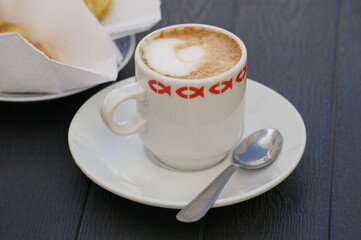 Caffe' con latte