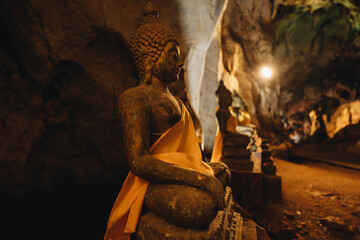 Wat khao thum mar rong Cave in Bangsaphan, Prachuapkhirikhan. Thailand