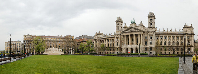 Fototapeta na wymiar Budapest, Hungary - 17 April 2018: Lajos Kossuth Square.