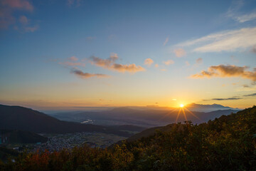 Obraz premium 日本の夕日百選 野沢温泉村