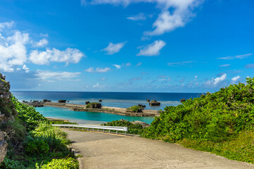 沖縄　宮古島、東平安名崎の風景