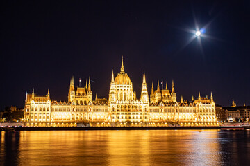 Fototapeta premium Hungarian Parliament