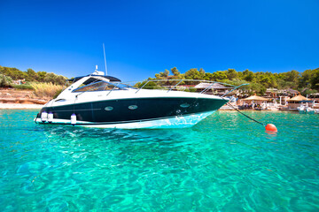 Fototapeta na wymiar Palmizana bay on Pakleni Otoci islands turquoise yachting destination view