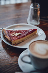 Roter Kirschkuchen, früchtekuchen, Kuchen zum Frühstück