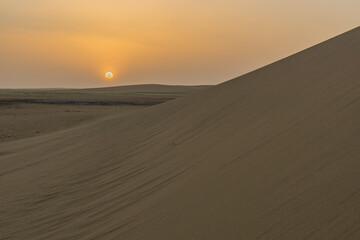 Fototapeta na wymiar Sunset in Sahara Desert, Chad