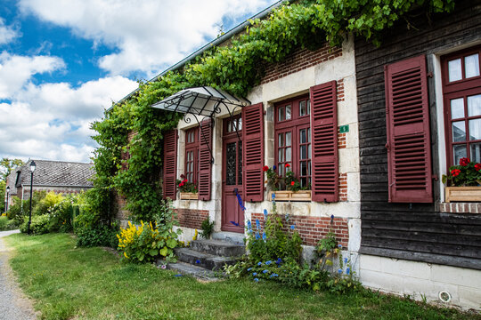 Maison typique &agrave; Parfondeval