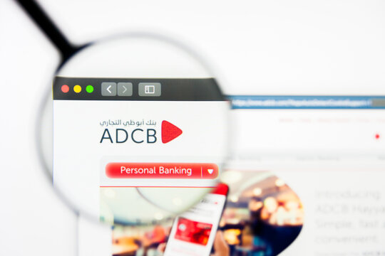 Los Angeles, California, USA - 5 April 2019: Illustrative Editorial Of Abu Dhabi Commercial Bank Website Homepage. Abu Dhabi Commercial Bank Logo Visible On Display Screen.