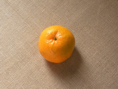 Ripe whole Kinnow mandarin hybrid Orange fruit