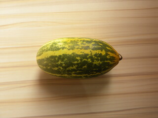 Green and yellow color big raw whole Dosakai Cucumber