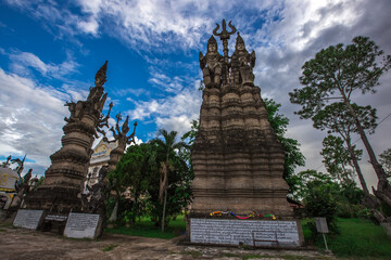 Fototapeta premium The background of the important religious sites in Nong Khai Province of Thailand (Sala Keo Kou) has Buddha images, statues, sculptures and history for tourists to study while traveling.