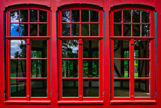 Red window framework