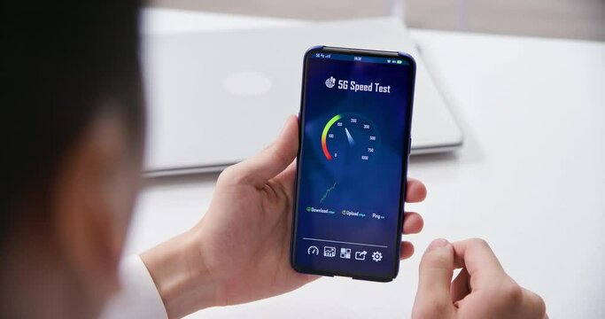 businessman test 5g internet speed
