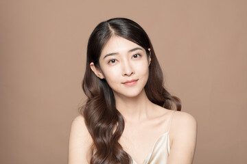 A beautiful young asian woman
