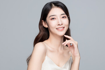 A beautiful young asian woman

