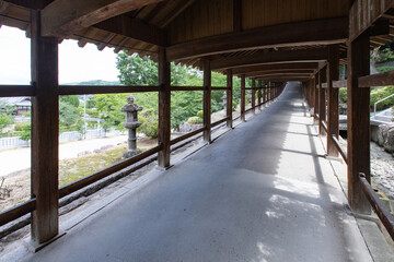 吉備津神社 全長360mの廻廊 -桃太郎伝説ゆかりの神社-