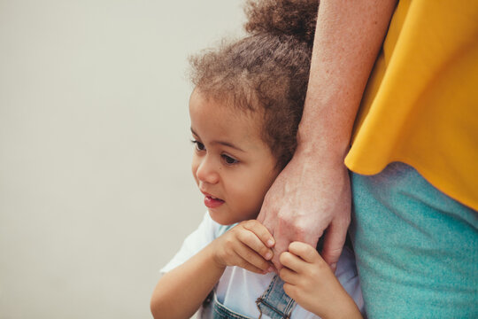Cute little girl holding mother&rsquo;s hand