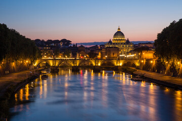 Fototapeta na wymiar Vatican City during golden hour