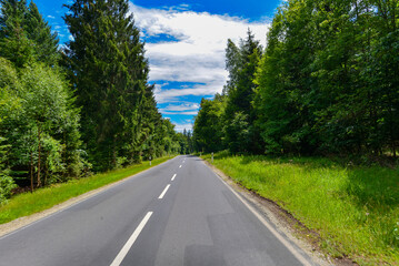 Fototapeta premium Landstrasse in Schlüchtern im Main-Kinzig-Kreis / Hessen