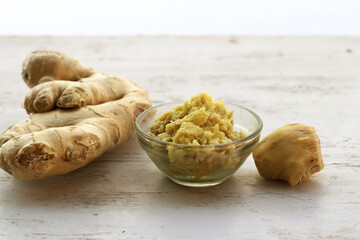 Image of Raw and crushed ginger