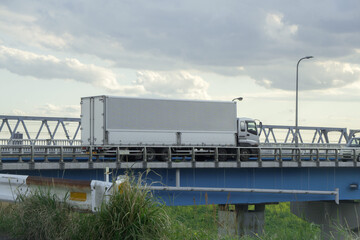 Fototapeta premium 跨川橋