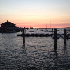 Obraz premium Sunset over harbor on Nantucket
