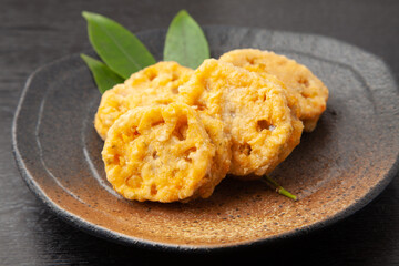 レンコンのはさみ揚げ
