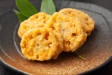 レンコンのはさみ揚げ