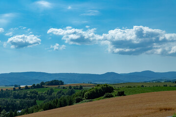 Obraz premium 北海道 美瑛町の夏の風景